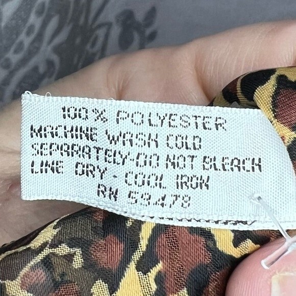 Vintage 1990's Federico Porta Leopard Print Neck Scarf - Picture 6 of 6